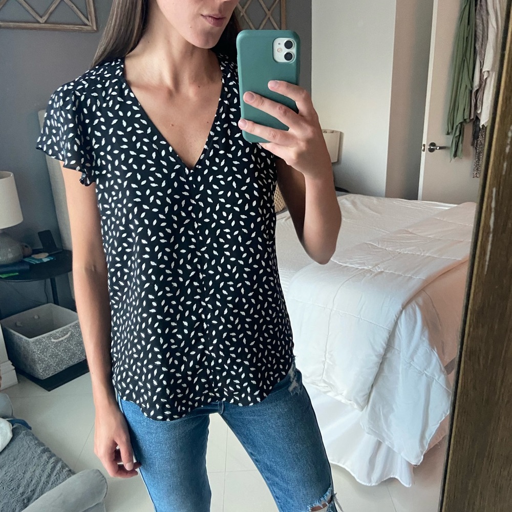 Black & White Flutter Sleeve Blouse